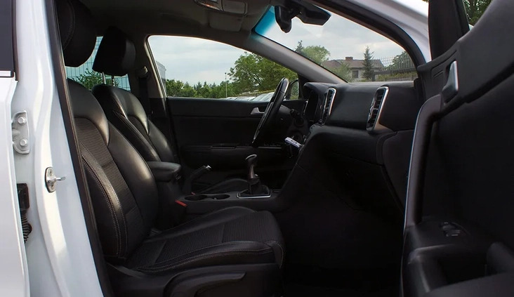Kia Sportage cena 68700 przebieg: 79412, rok produkcji 2018 z Opole małe 191